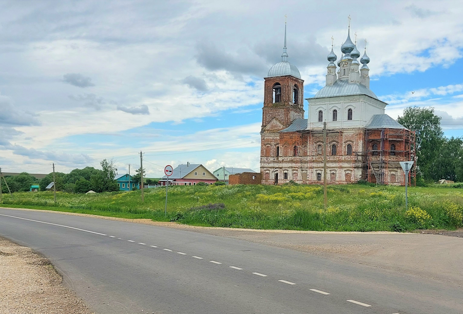 Владимирская область: в Суздальском районе ремонтируют дороги, соединяющие древние села